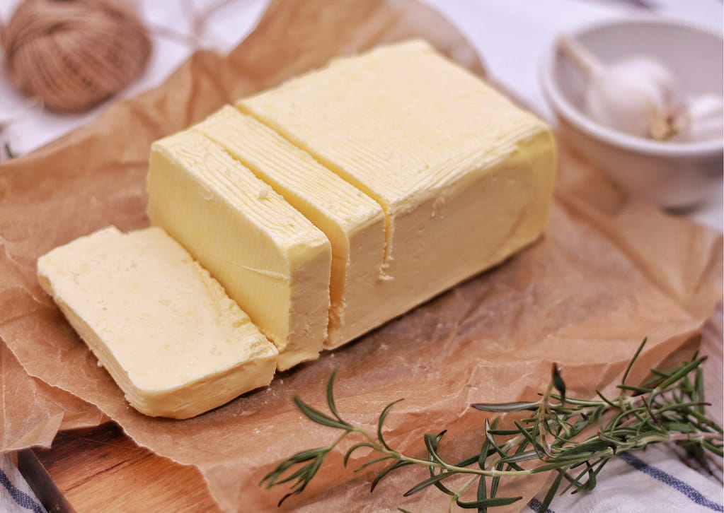 Recept boter, room karnen tot boter en karnemelk – Homaky