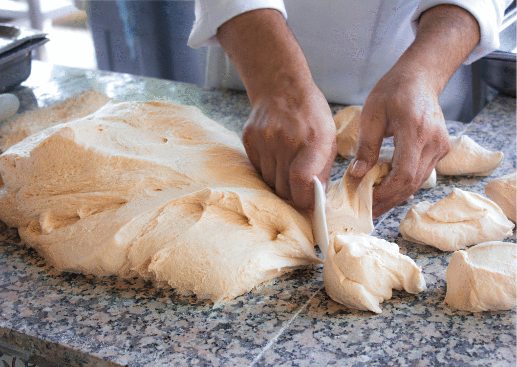 Keukenschraper, handig hulpmiddel voor deeg en beslag – Homaky